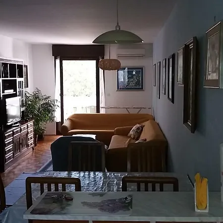 Katy Apartment *